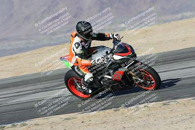 media/Dec-01-2025-Moto Forza (Mon) [[2daa91e15f]]/2-Intermediate Group/Session 4 Turn 9/